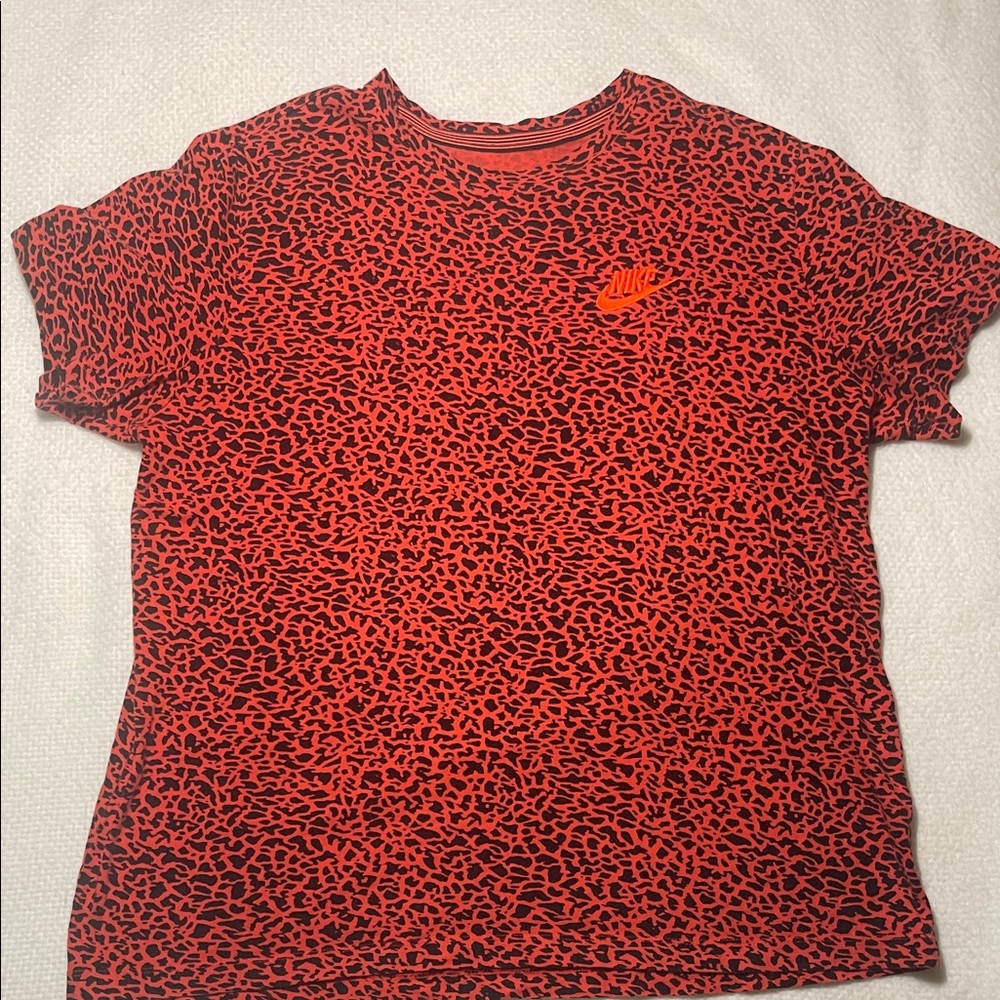 Nike Men’s Red and Black Graphic Tee Casual Soft light weight shirt